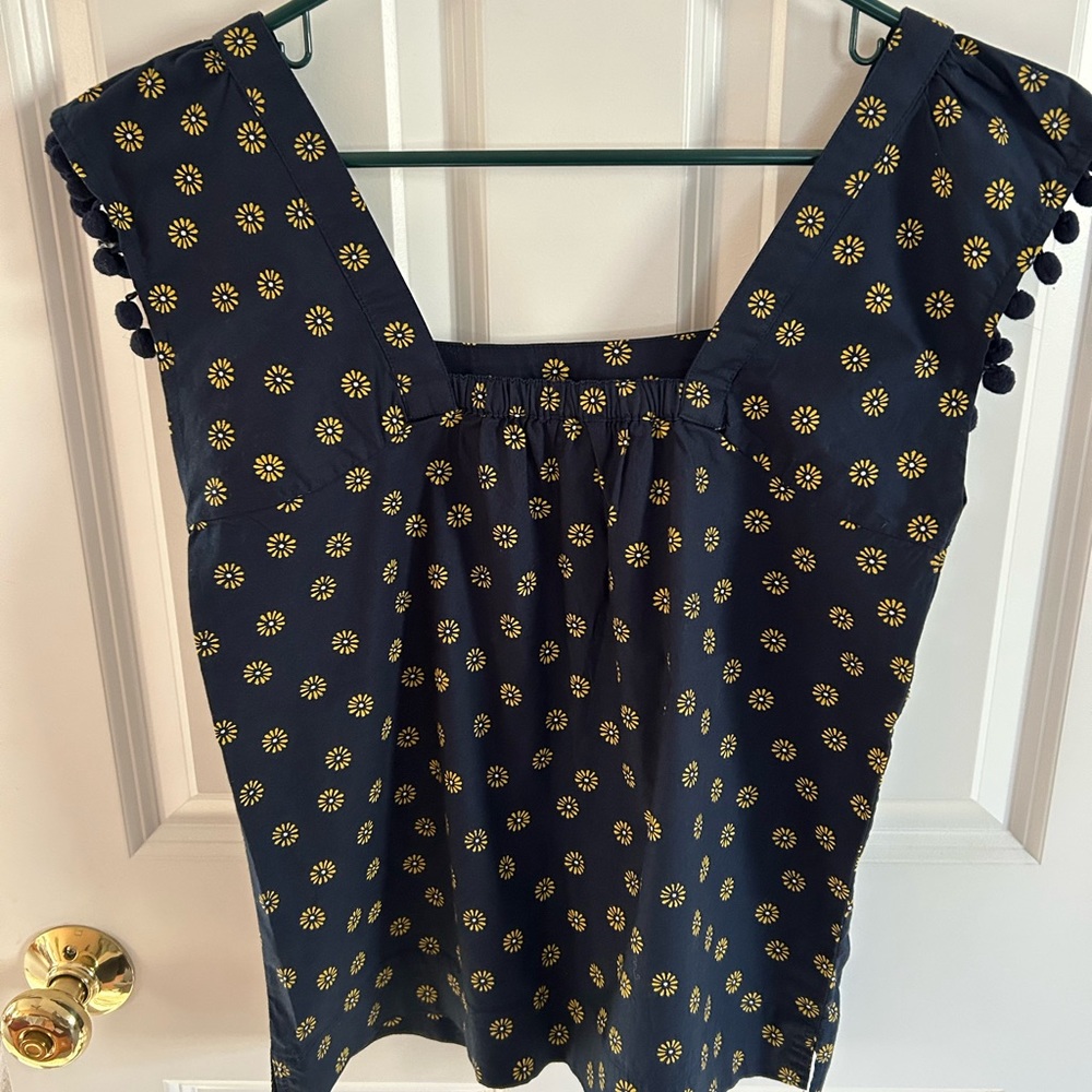 JCREW Fun pom-pom sleeve design, navy/yellow floral top, size 00, 98% cotton